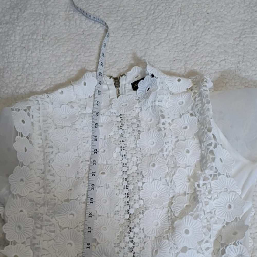 Kaylee  Collection White Lace Bodysuit with Sheer Sleeves‎ - Picture 7 of 8